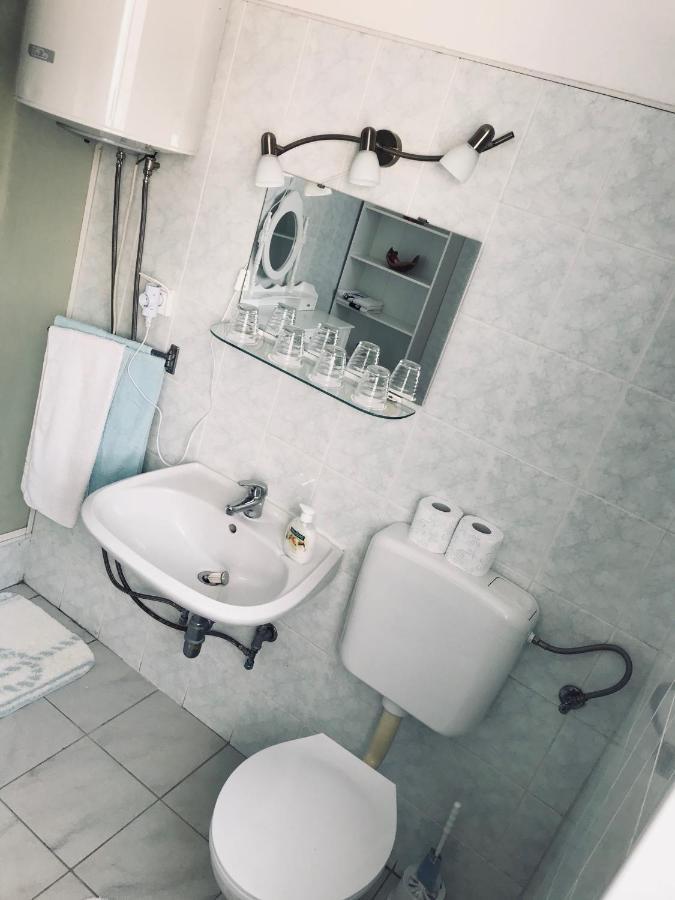 B. Ela Rooms Poreč Dış mekan fotoğraf